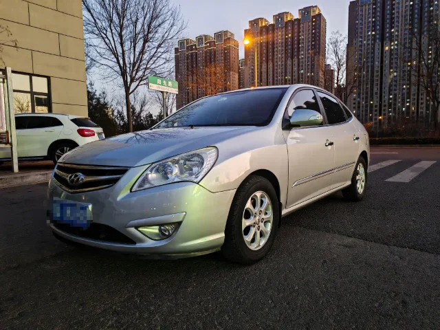 Hyundai Elantra 1.6L Auto Top Type