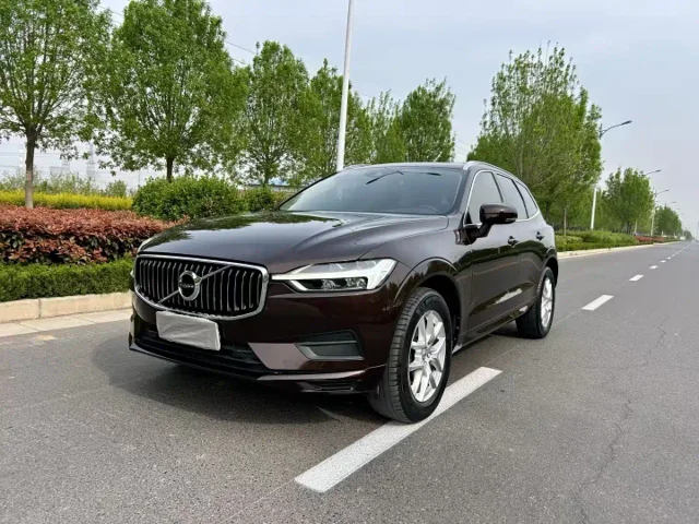 Volvo XC60 T5 4WD Smart Leisure Edition China VI