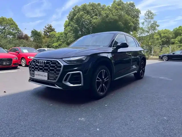 Audi Q5L 40 TFSI Fashion Dynamic Type