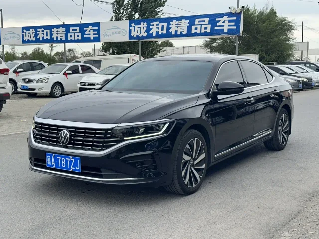 Volkswagen Passat 330TSI Elite Edition