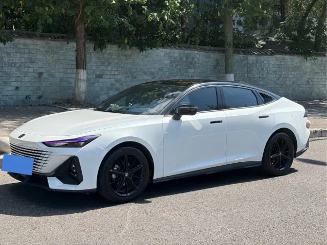 Changan UNI-V 1.5T Sport Edition