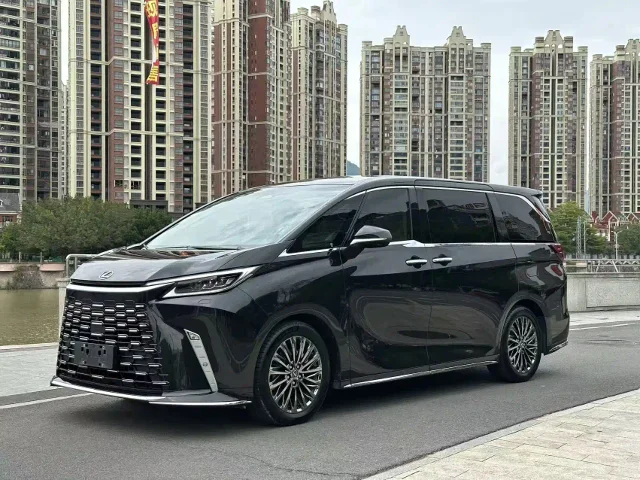 Lexus LM 350h 7-seat Elegant Elegant Edition