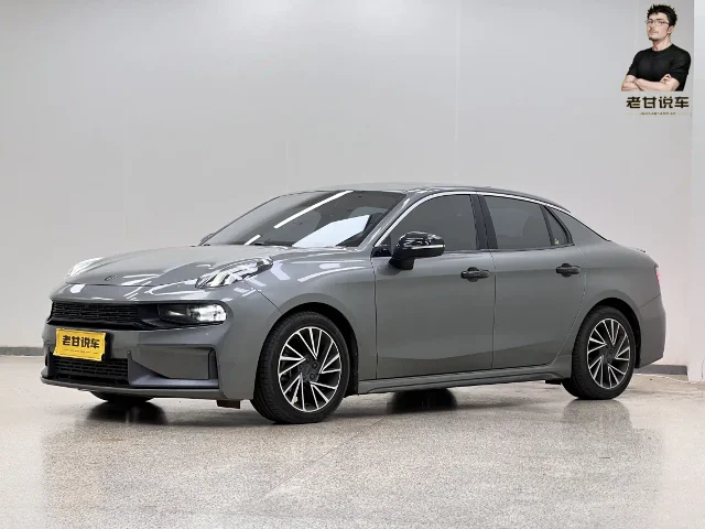 Lynk & Co 03 2.0TD DCT Dynamic Plus