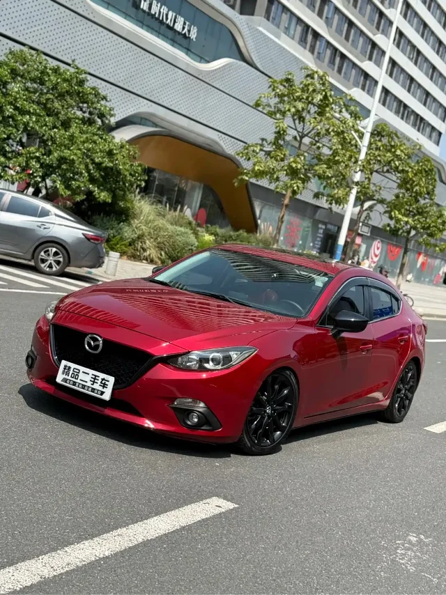Mazda 3 Axela Sedan 2.0L Auto Sport Type