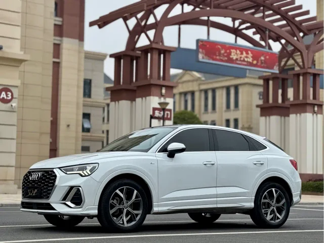Audi Q3 Sportback 40 TFSI Fashion Type