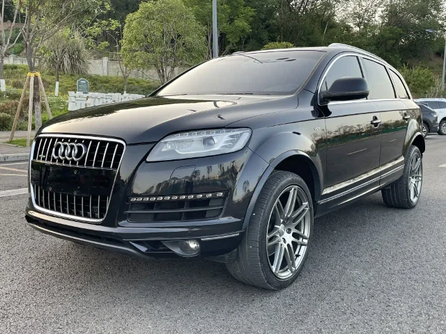 Audi Q7 40 TFSI Tech Type