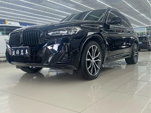 BMW X3 xDrive30i Leading Type M Night Package