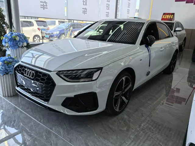 Audi A4L 40 TFSI Luxury Dynamic Type