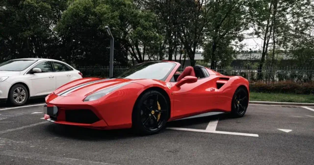 Ferrari 488 488 Spider