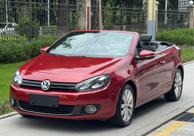 Volkswagen Golf (Import) 1.4TSI Luxury Convertible Edition