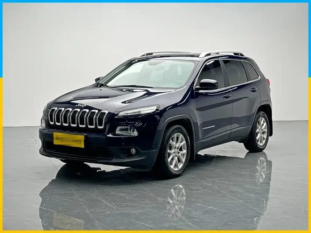 Jeep Cherokee 2.0L Superior Edition