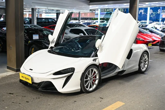 McLaren Artura 3.0T Hybrid Standard Type