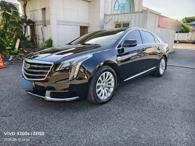 Cadillac XTS 28T Tech Type