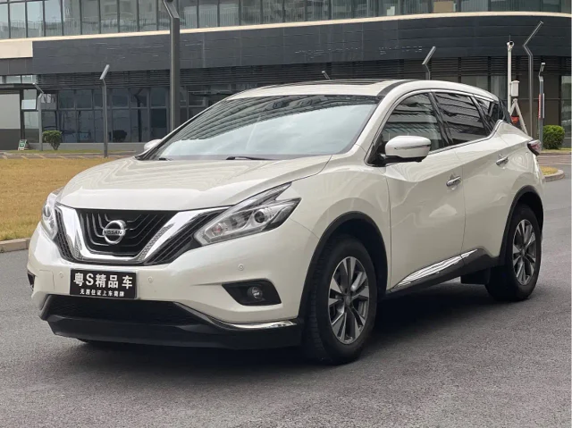 Nissan Murano 2.5L XL 2WD Connected Luxury Edition