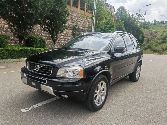 Volvo XC90 2.5T T5 Luxury Edition
