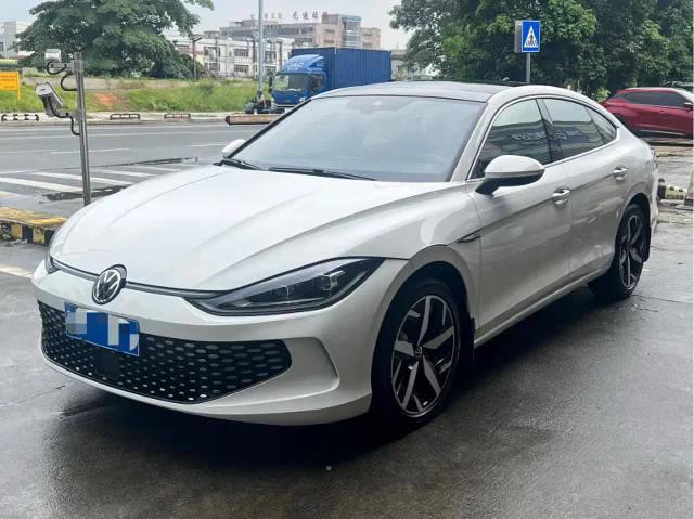 Volkswagen Lamando Lamando L 280TSI DSG Cool Hot Edition