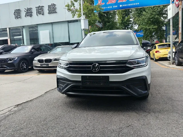Volkswagen Tiguan L 300TSI Auto 2WD Smart Edition