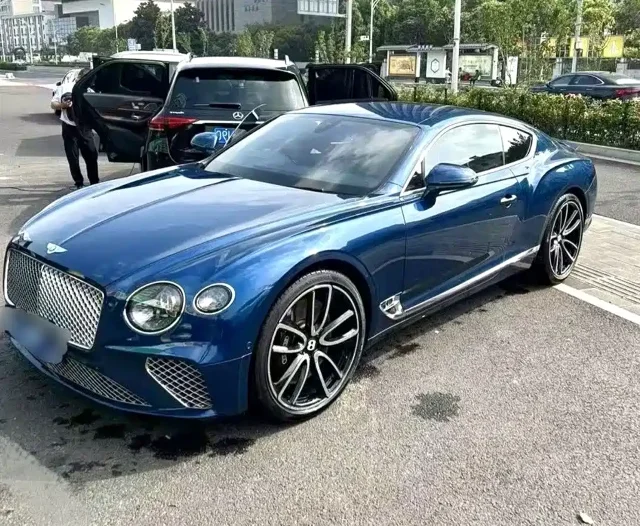 Bentley Continental 6.0T GT W12