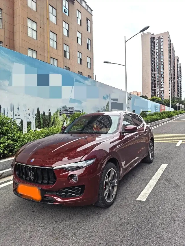 Maserati Levante 3.0T Standard Type