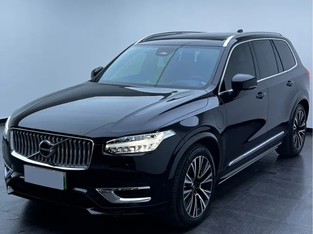 Volvo XC90 PHEV T8 Smart Supreme Luxury Edition 7 seats