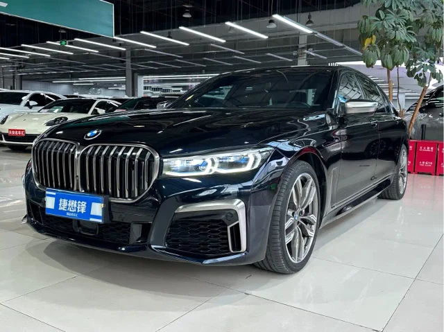 BMW 7 Series Facelift M760Li xDrive V12 Sport Package