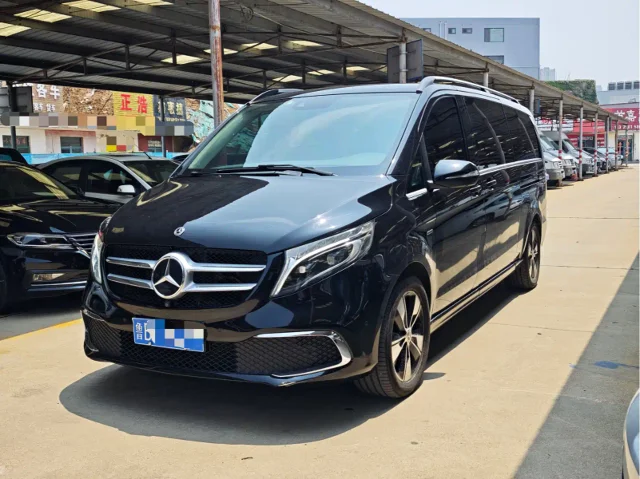 Mercedes-Benz V-Class V 260 L Long Wheelbase Premium Edition