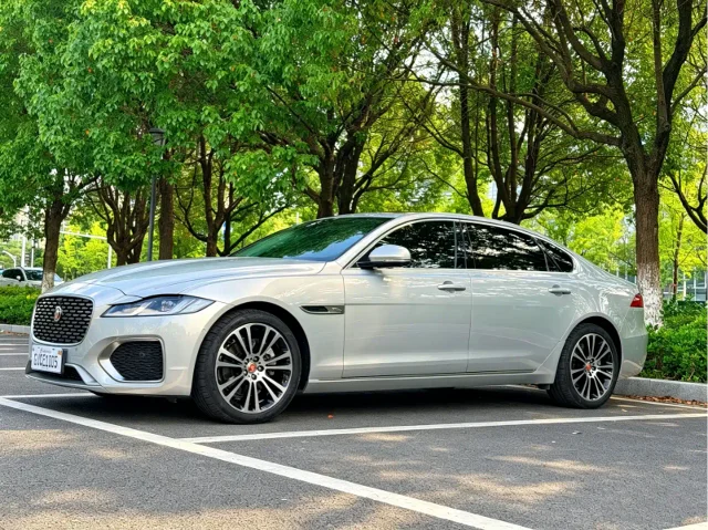 Jaguar XFL 2.0T P250 2WD Premium Luxury Edition