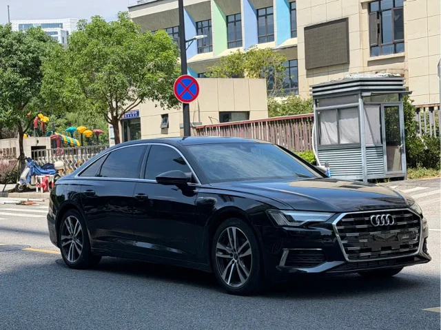 Audi A6L 40 TFSI Luxury Dynamic Type