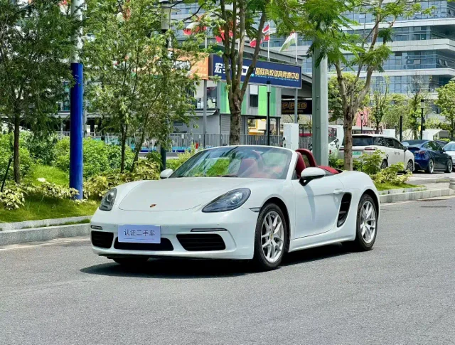 Porsche 718 Boxster 2.0T