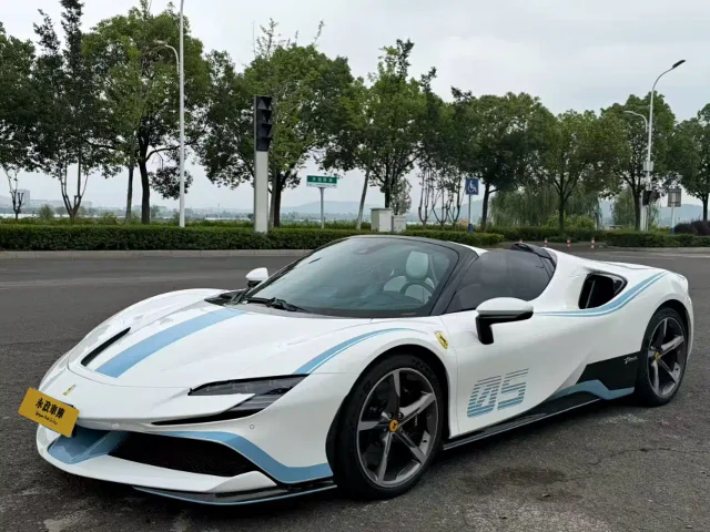 Ferrari SF90 3.9T V8 Spider