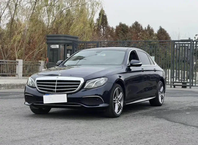 Mercedes-Benz E-Class Facelift E 300 L Sport Fashion Type