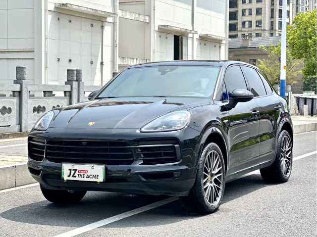 Porsche Cayenne Hybrid Cayenne E-Hybrid 2.0T Platinum Edition