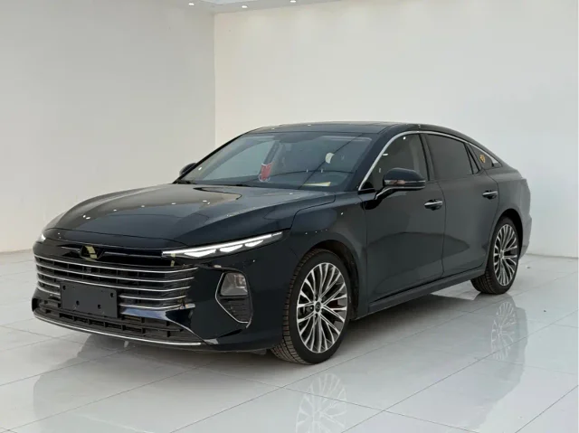 Bestune B70 Dragon Edition 1.5T Leader Leap Type