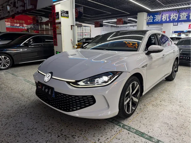 Volkswagen Lamando Lamando L 280TSI DSG Cool Hot Edition