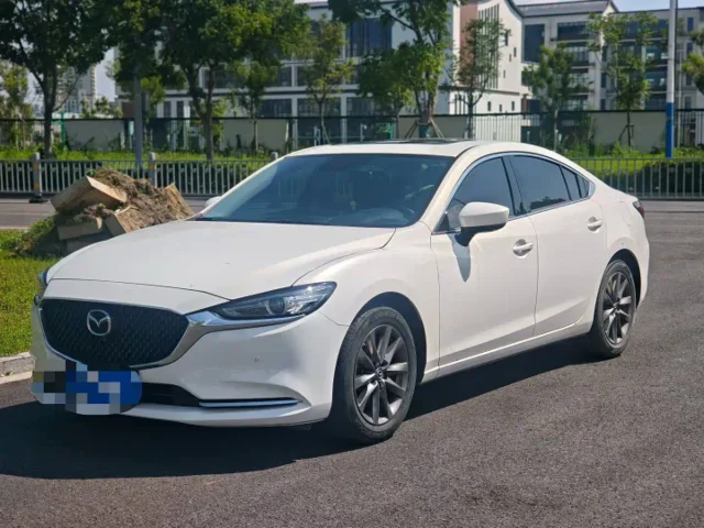 Mazda Atenza 2.0L Blue Sky Luxury Edition