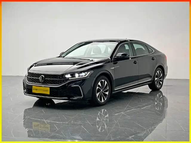 Volkswagen Passat Facelift 330TSI Starry Elite Edition