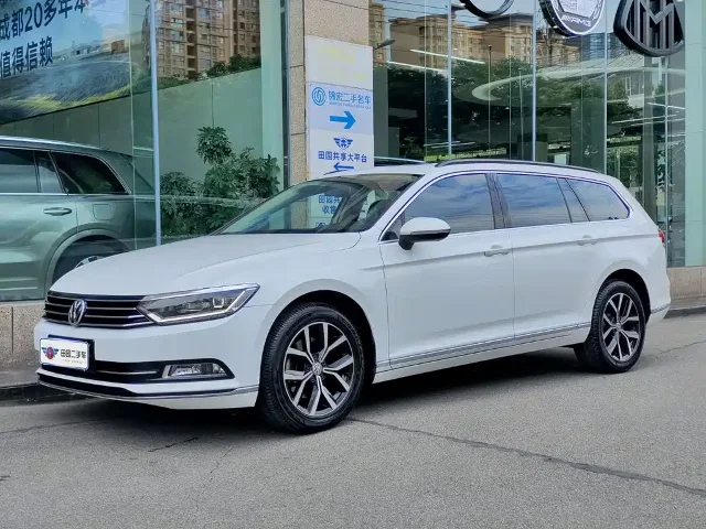 Volkswagen Variant 380TSI 2WD Comfort Travel Edition