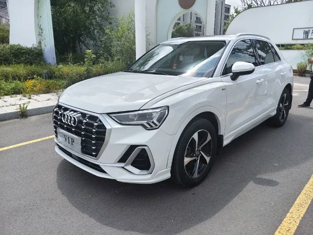 Audi Q3 35 TFSI Progressive Elegance Type