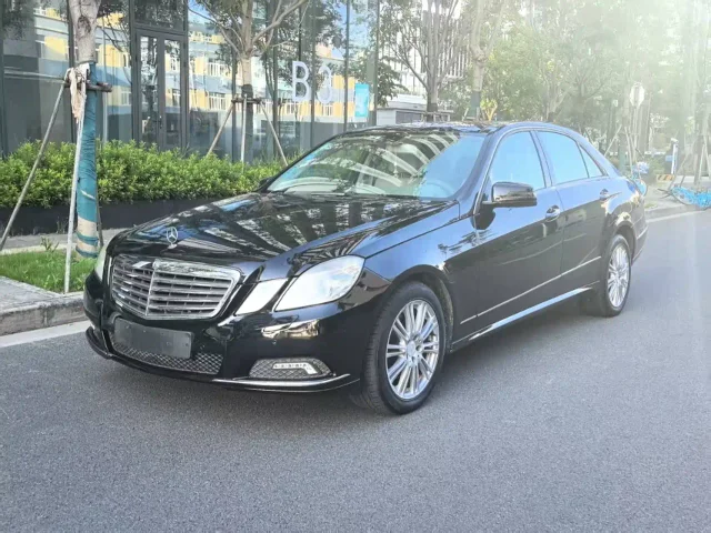 Mercedes-Benz E-Class (Import) E 300 Fashion Type Luxury Edition
