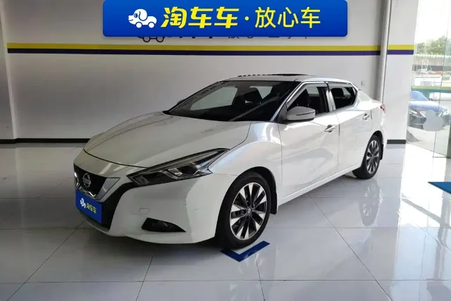 Nissan Bluebird 1.6L CVT Smart Cool Edition