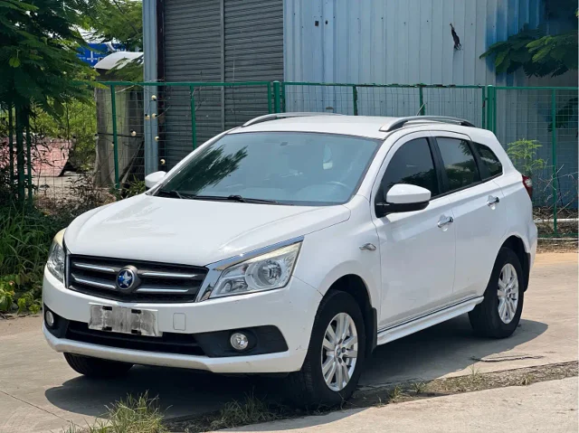 Venucia T70 2.0L CVT Wise Travel Edition