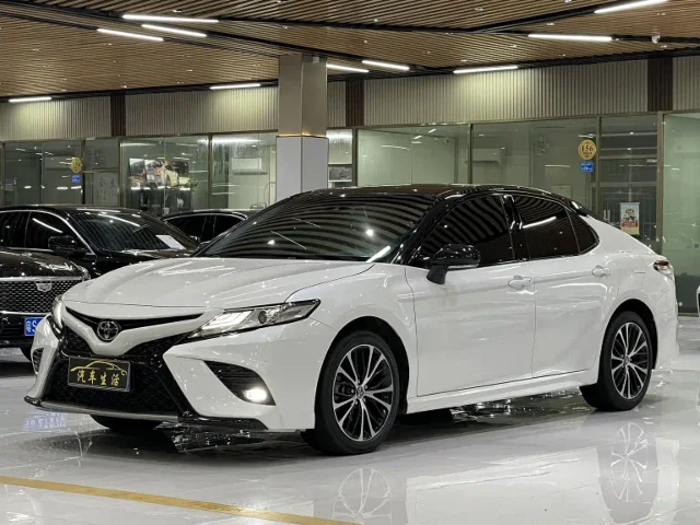 Toyota Camry 2.5S Sharp Fashion Edition China VI