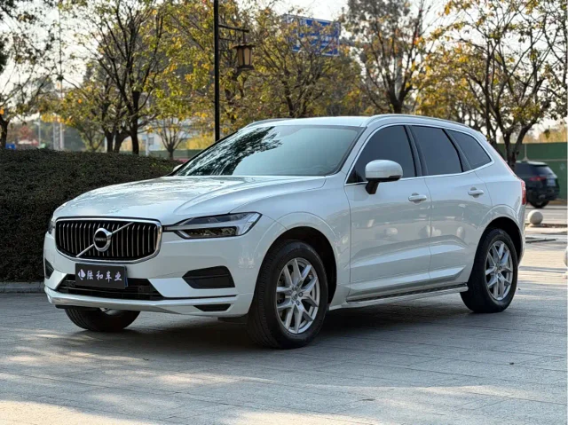 Volvo XC60 T5 4WD Smart Leisure Edition China VI