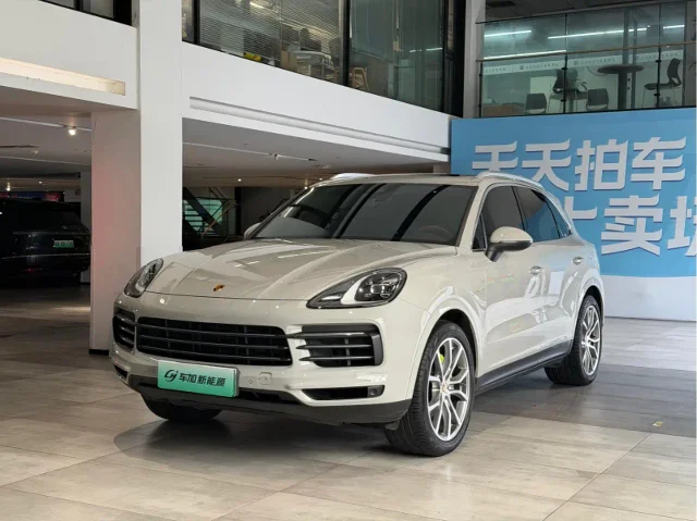 Porsche Cayenne Hybrid Cayenne E-Hybrid 2.0T