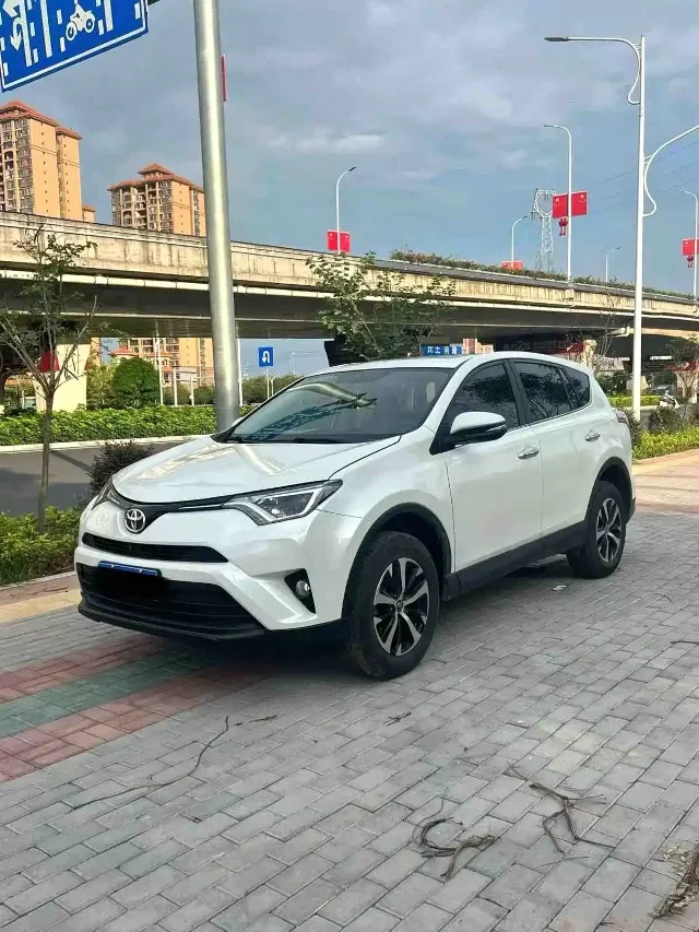Toyota RAV4 2.0L CVT 2WD Elegant X Edition