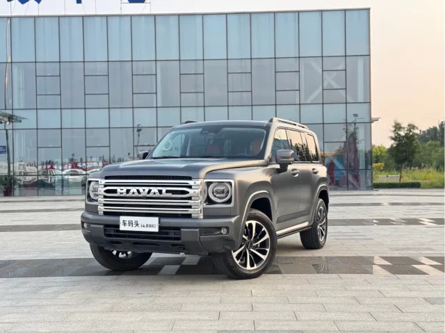 Haval H9 2.0T Gasoline 4WD Ultimate Realm Edition