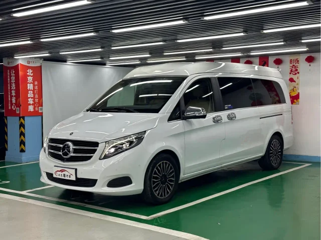 Mercedes-Benz V-Class V 260 L Premium Extended Edition