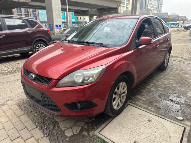 Ford Focus Hatchback Classic 1.8L Auto Basic Type