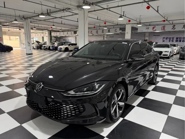 Volkswagen Lamando Lamando L 280TSI DSG Cool Hot Edition