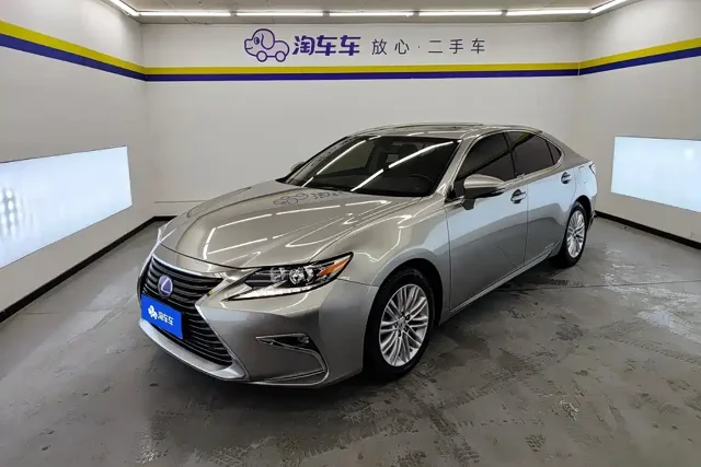 Lexus ES 200 Elite Edition